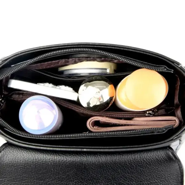 High Quality Kangaroo Handbag (Maroon)